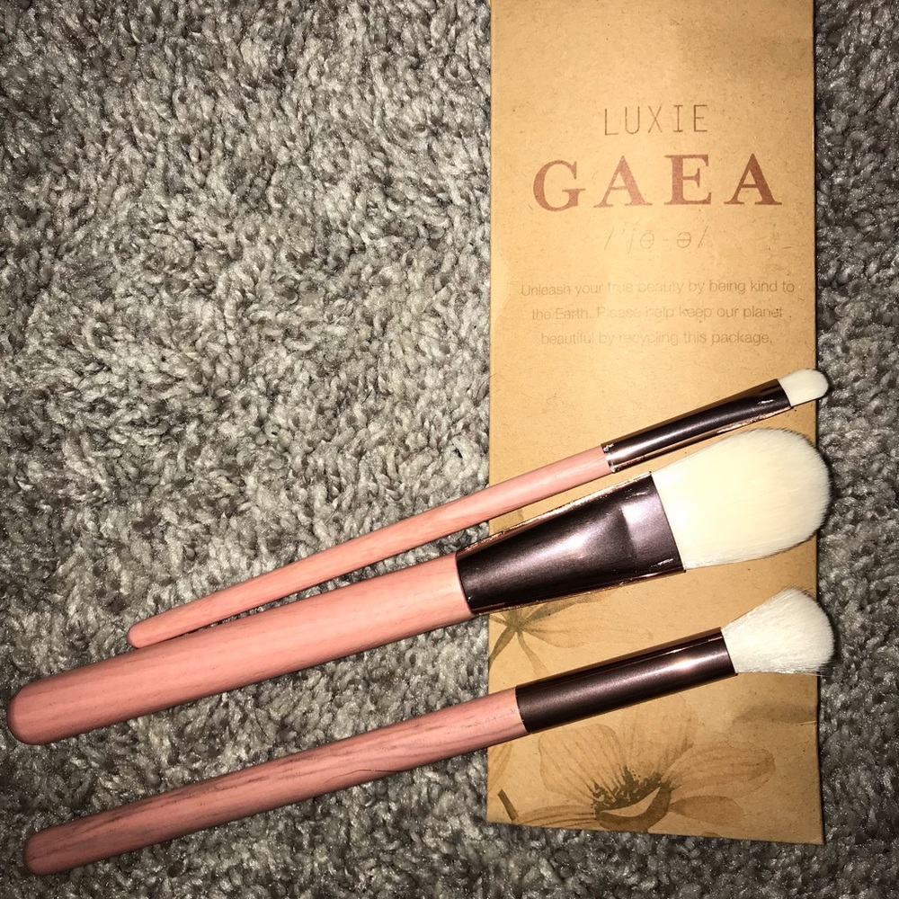 Luxie Gaea Three piece brush set